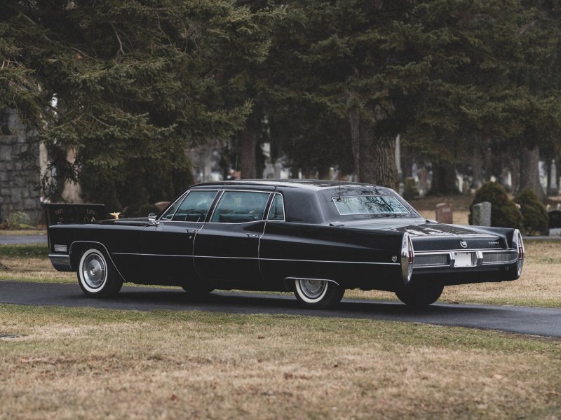 Cadillac Fleetwood 75