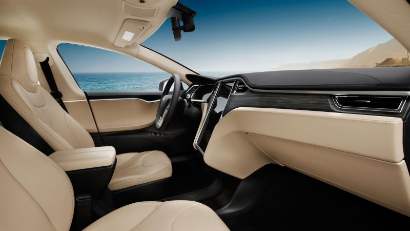 Тесла model s Plaid 2021
