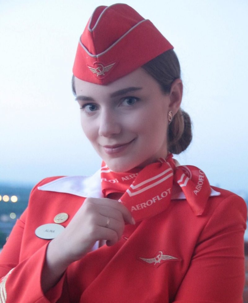 Алина Колесник стюардесса