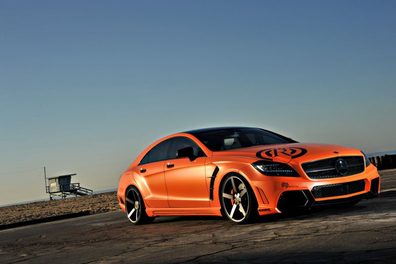 Mercedes-Benz CLS 63 AMG оранжевый