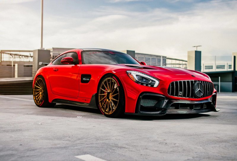 Mercedes Benz c63 AMG белый