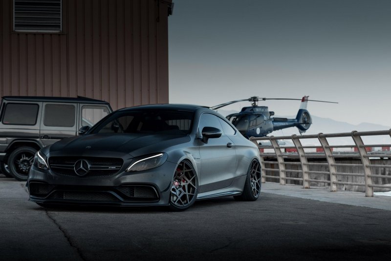 Mercedes Benz c63s AMG Performance