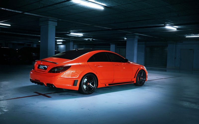 Mercedes-Benz CLS 63 AMG оранжевый