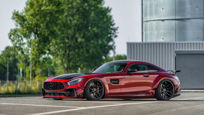Мерседес Бенц AMG gt r красный