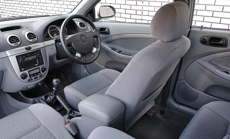 Chevrolet Lacetti хэтчбек 2005 салон