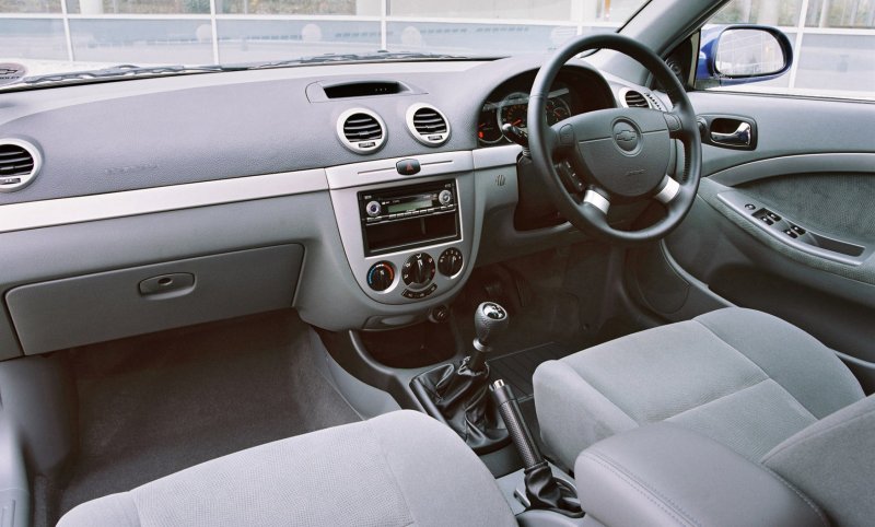Chevrolet Lacetti 2011 салон