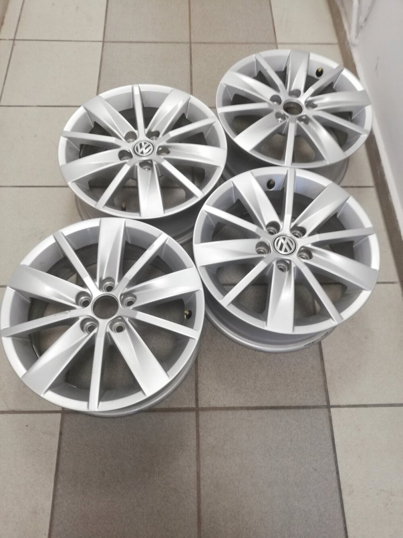 Оригинальные диски Volkswagen r15 Polo