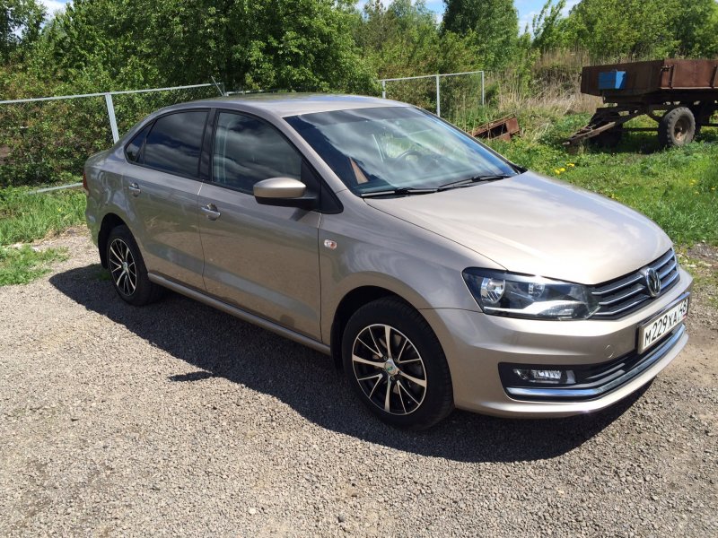 Volkswagen Polo sedan 15
