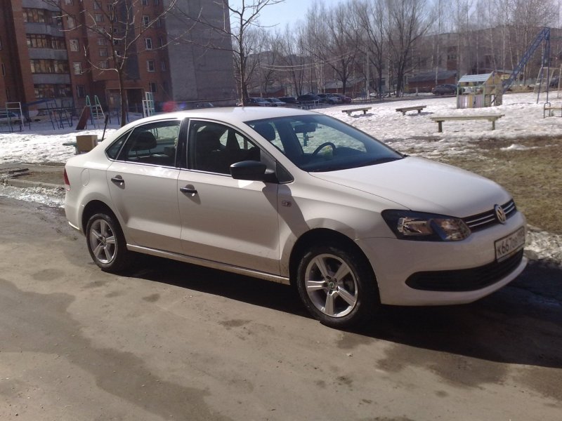Volkswagen Polo sedan 15