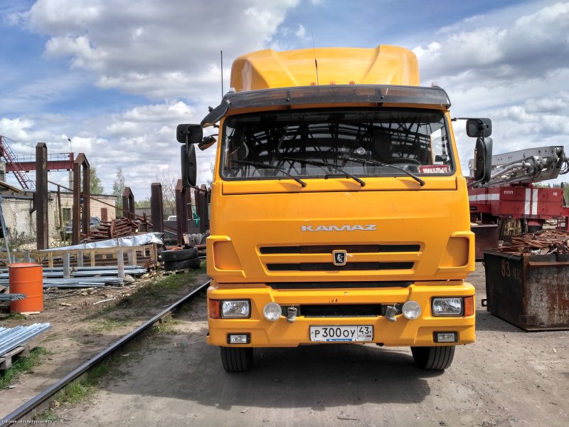 КАМАЗ-65116 седельный тягач