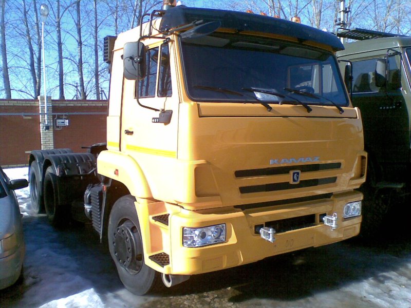 КАМАЗ-65116 седельный тягач