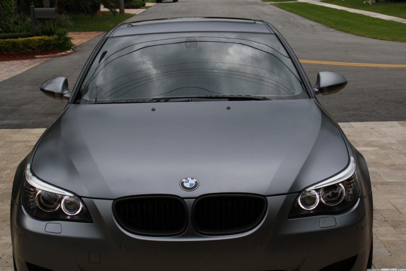 BMW e60 серая матовая