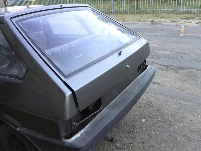 Skoda Octavia мокрый асфальт 2010