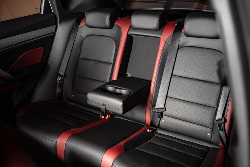 Geely Coolray 2020 салон
