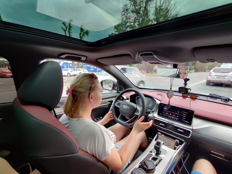 Geely Coolray 2020 салон