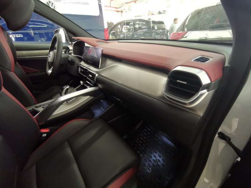 Geely Coolray атлас