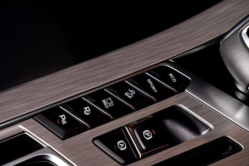 Geely Coolray Comfort салон
