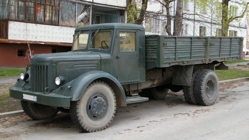 МАЗ 200 тягач