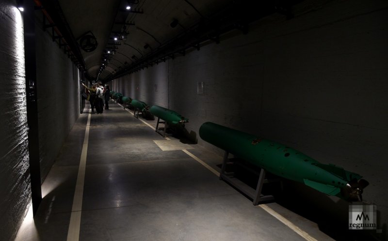 Подводная лодка с 180
