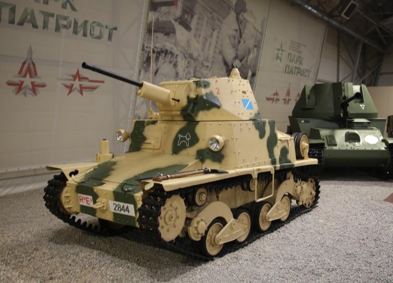 Танк Fiat l6/40