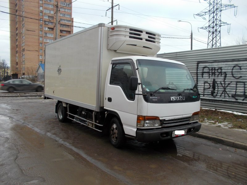 Промтоварный фургон Isuzu forward 12.0
