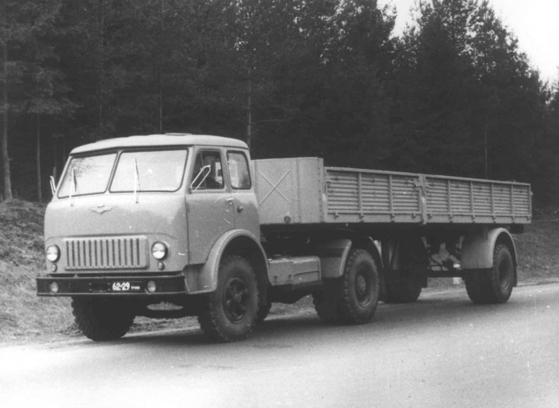 МАЗ 504 седельный тягач
