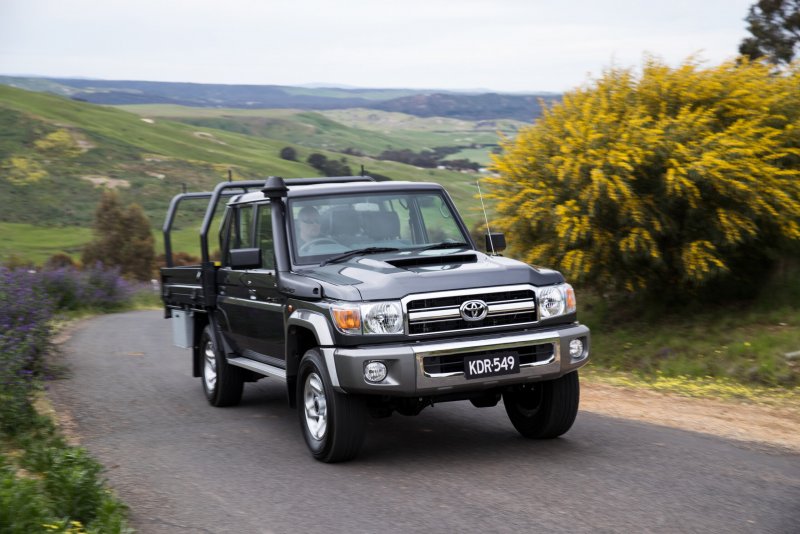 Toyota Land Cruiser 70 пикап
