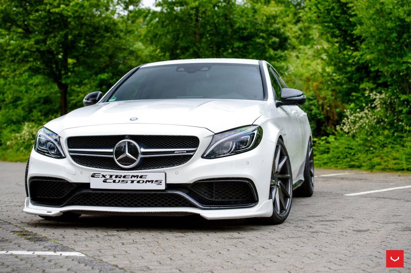 Мерседес c205 AMG