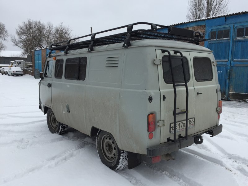 УАЗ Буханка экспедиционник