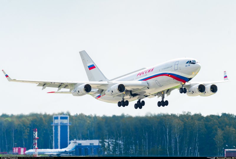 Ильюшин 96-300