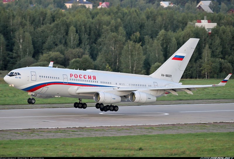 Самолет Путина ил 96