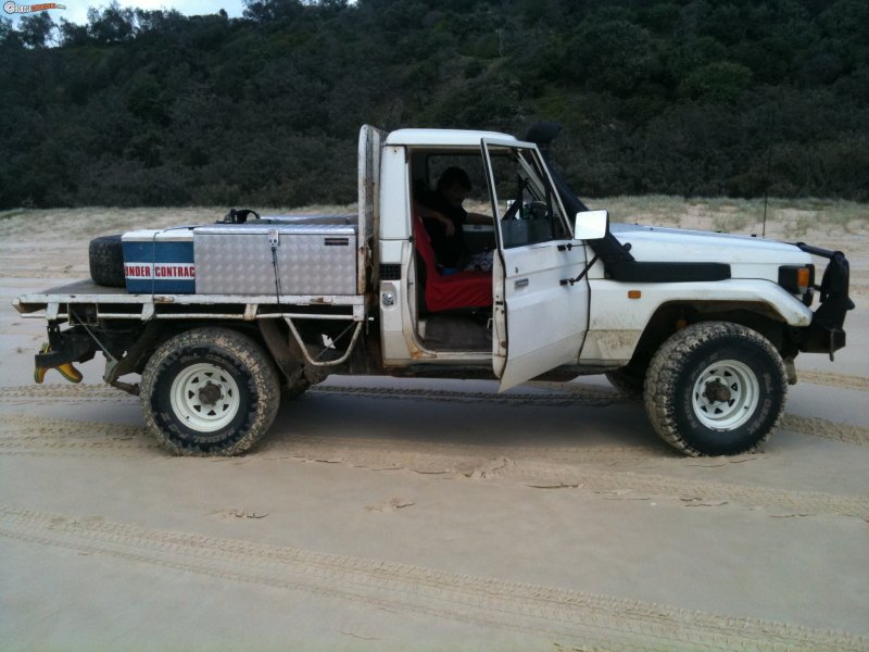 Toyota Land Cruiser 75 Series