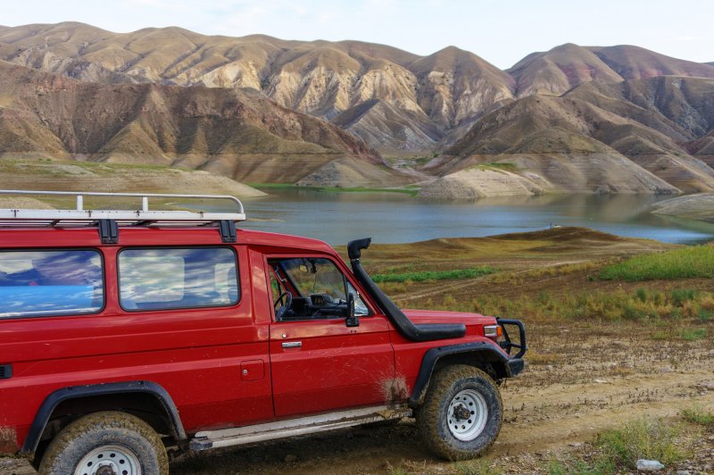 Toyota Land Cruiser 75