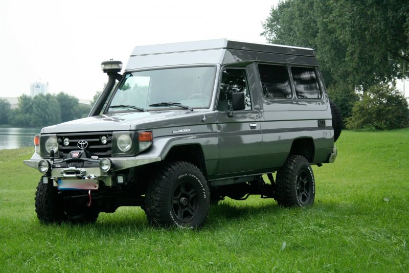 Toyota Land Cruiser 78 off Road
