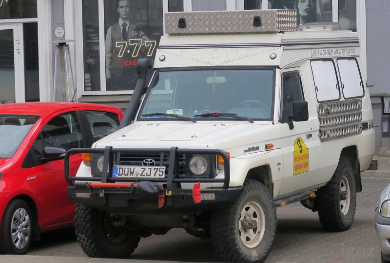 Toyota 75