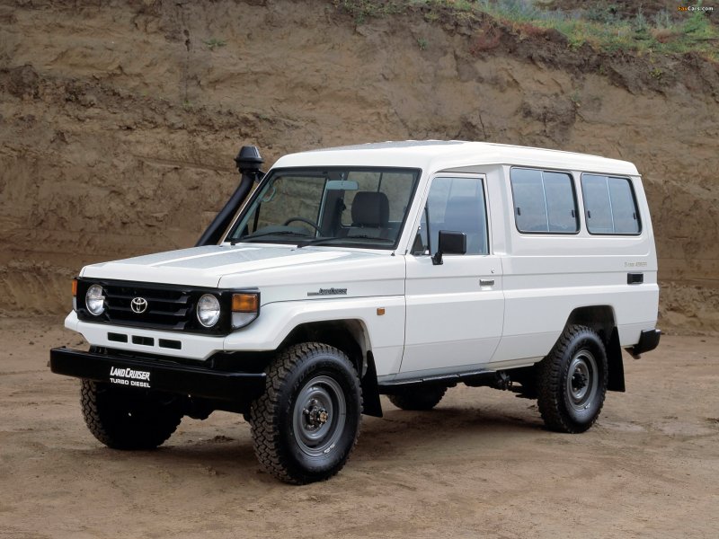 Toyota LC 75