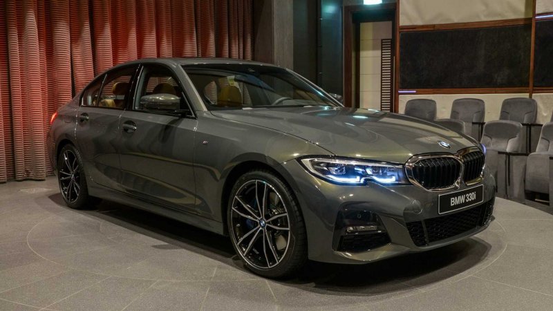 BMW 3 g20 серая