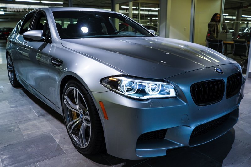 BMW m5 f10 Singapore Gray Metallic