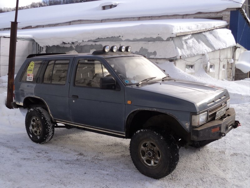 Ниссан Террано Паджеро