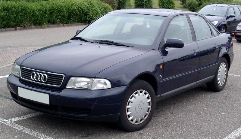 Ауди а4 1995 салон