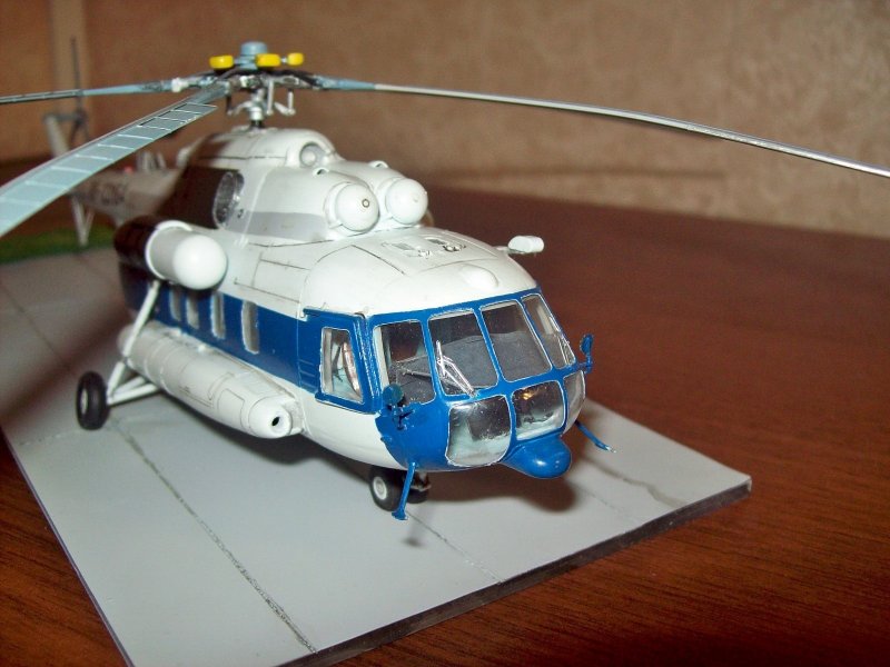 Сборная модель вертолет ми 2т 1/72