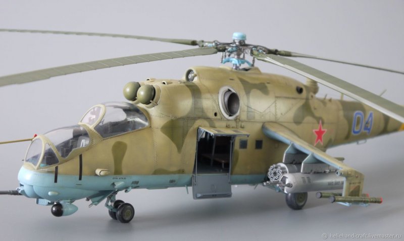Модель вертолета ми-2