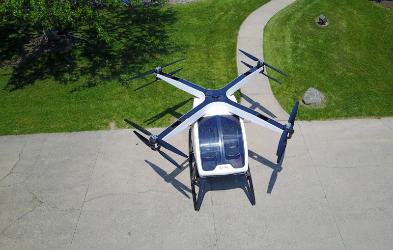 Летающий автомобиль Ehang 184