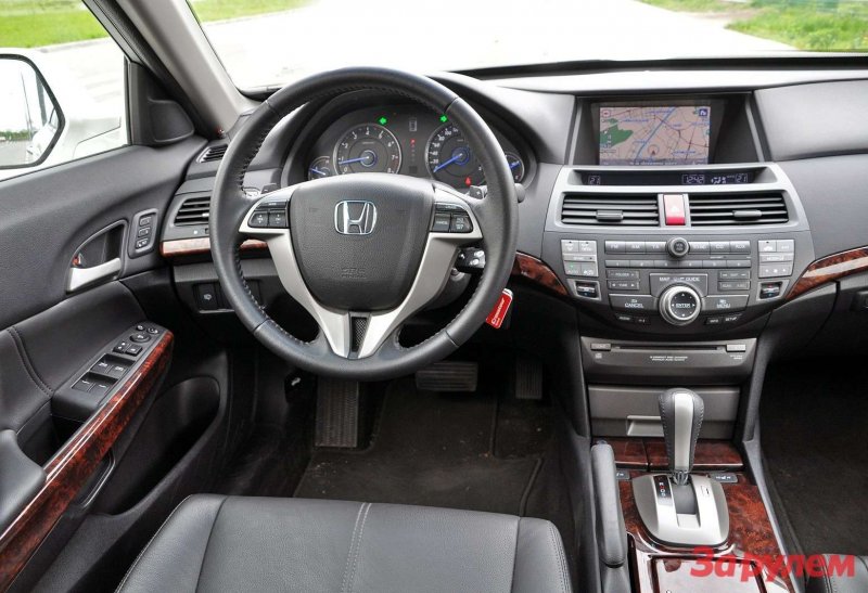 Honda Crosstour 2011 салон