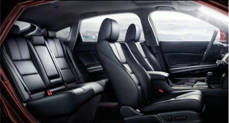 Honda Crosstour 2014 интерьер