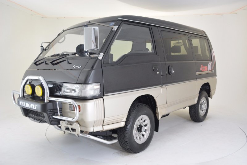 Мицубиси Делика l400