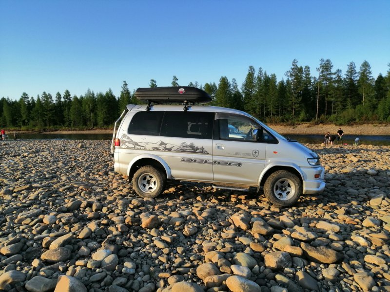 Mitsubishi Space Gear