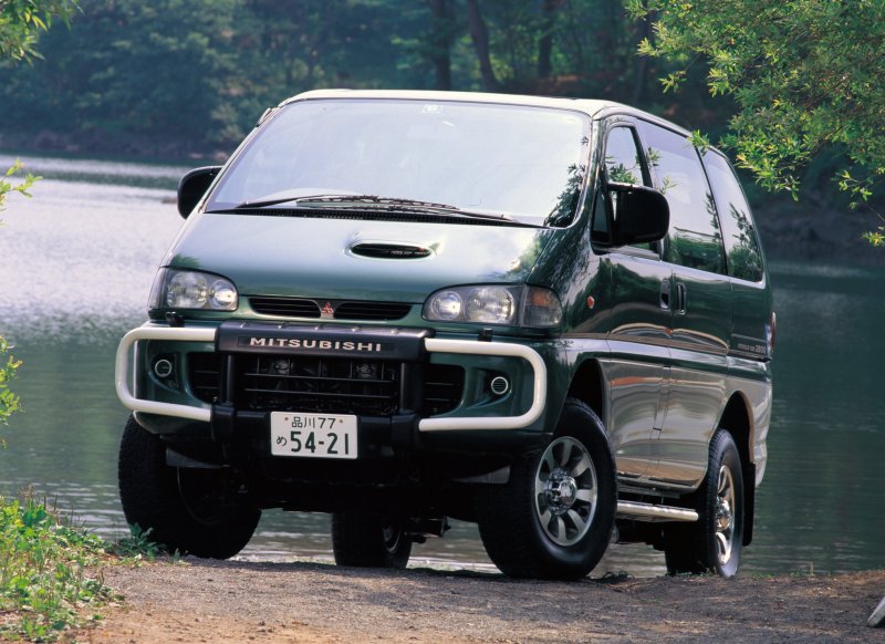 Мицубиси Delica d5