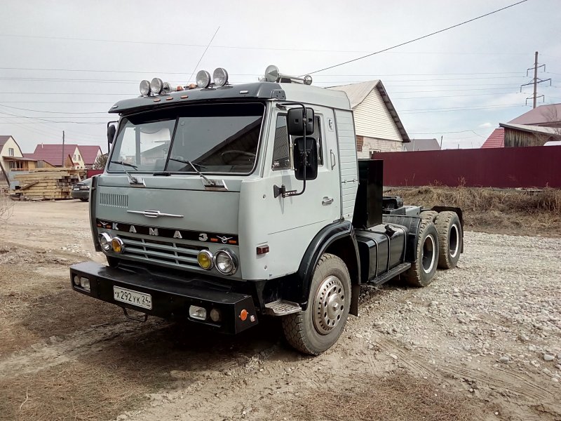 КАМАЗ 5320 тягач