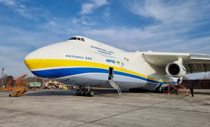 АН 235 Мрия